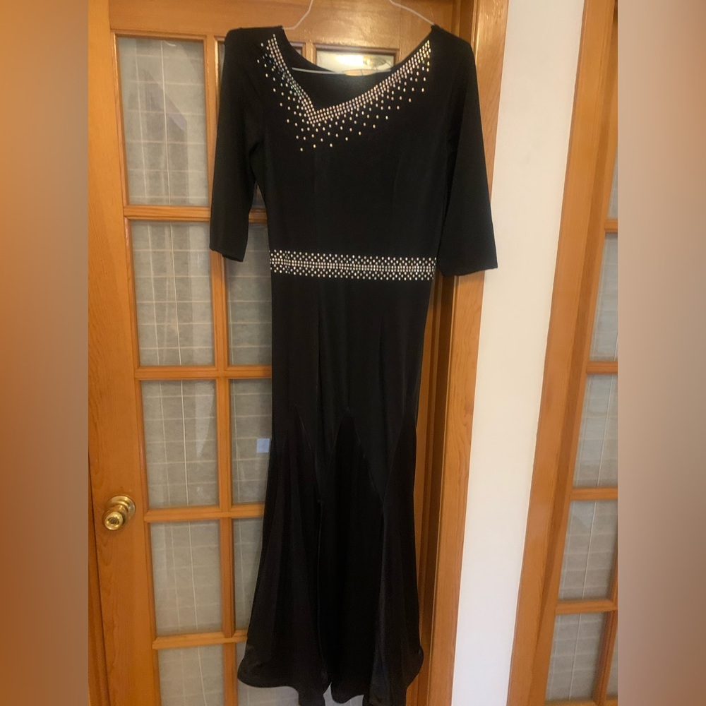 Ballroom dance dress rhinestones sz L Elegant Black dress with 3/4 Sleeves